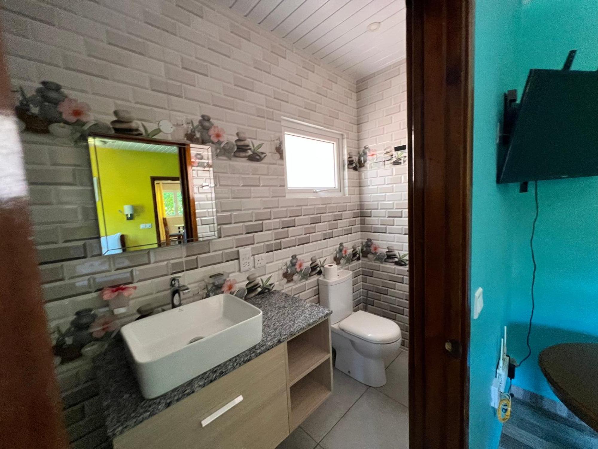 Chloe'S Cottage Self-Catering Đảo Đảo La Digue Ngoại thất bức ảnh