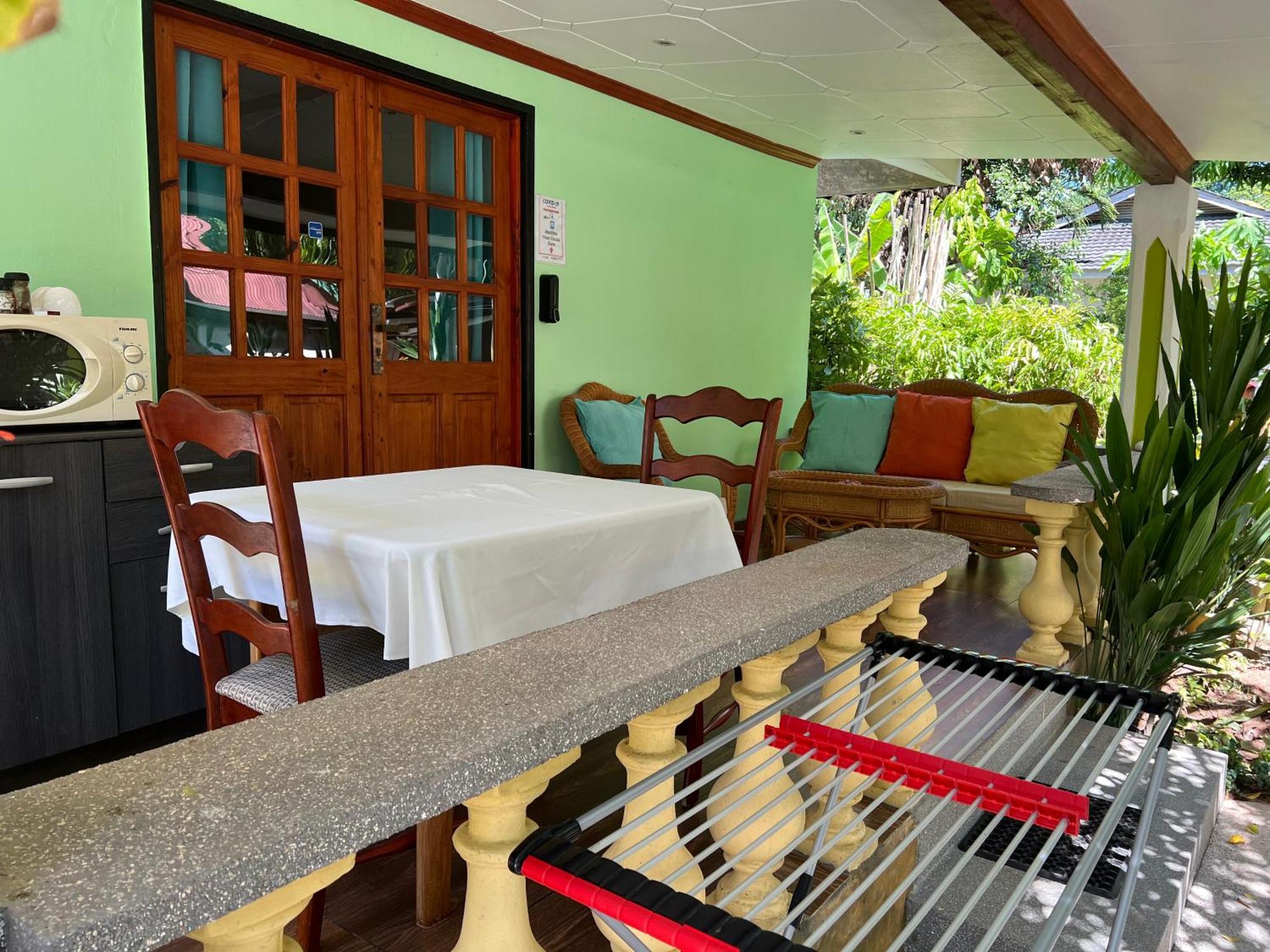 Chloe'S Cottage Self-Catering Đảo Đảo La Digue Ngoại thất bức ảnh