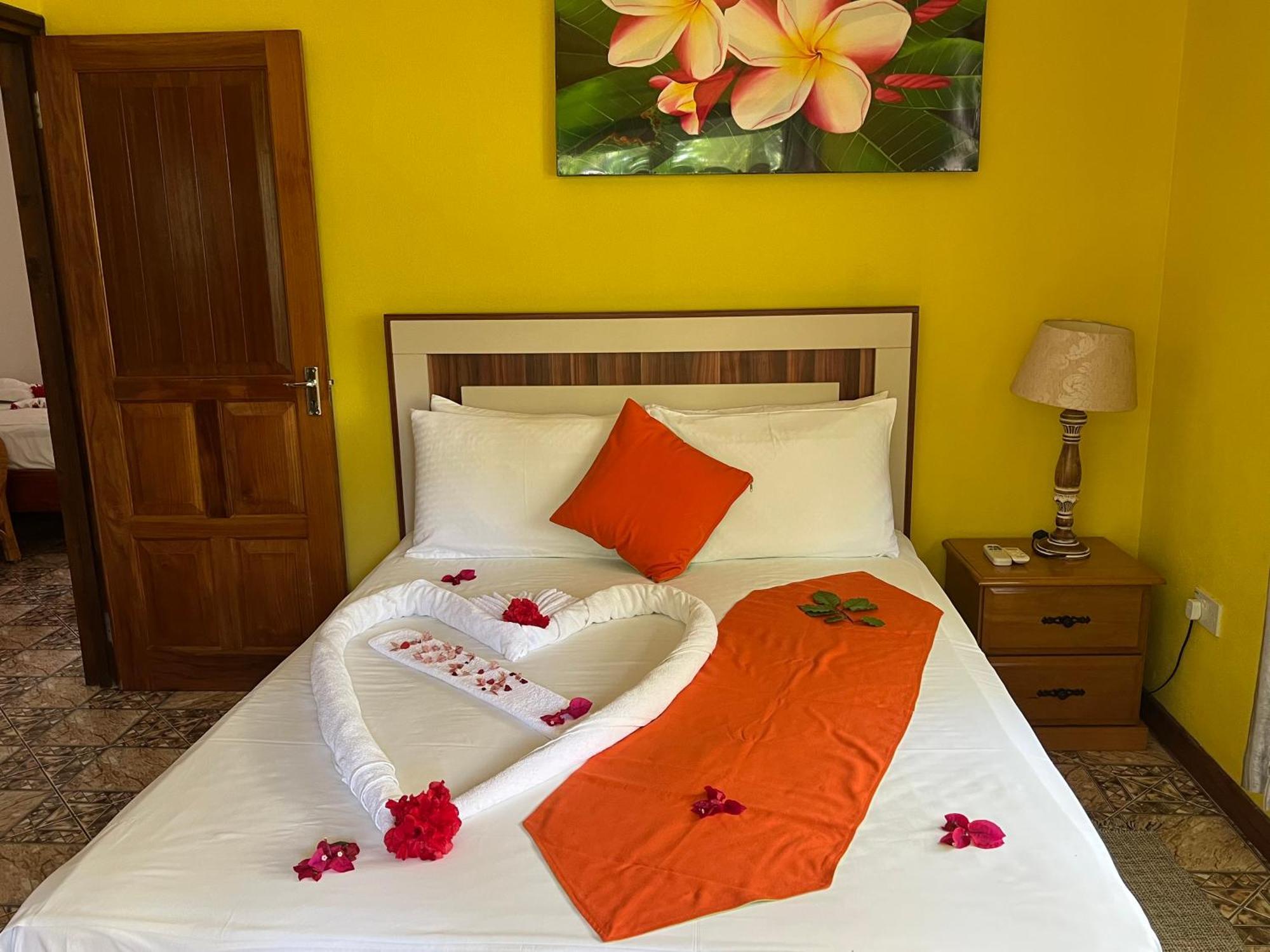 Chloe'S Cottage Self-Catering Đảo Đảo La Digue Ngoại thất bức ảnh