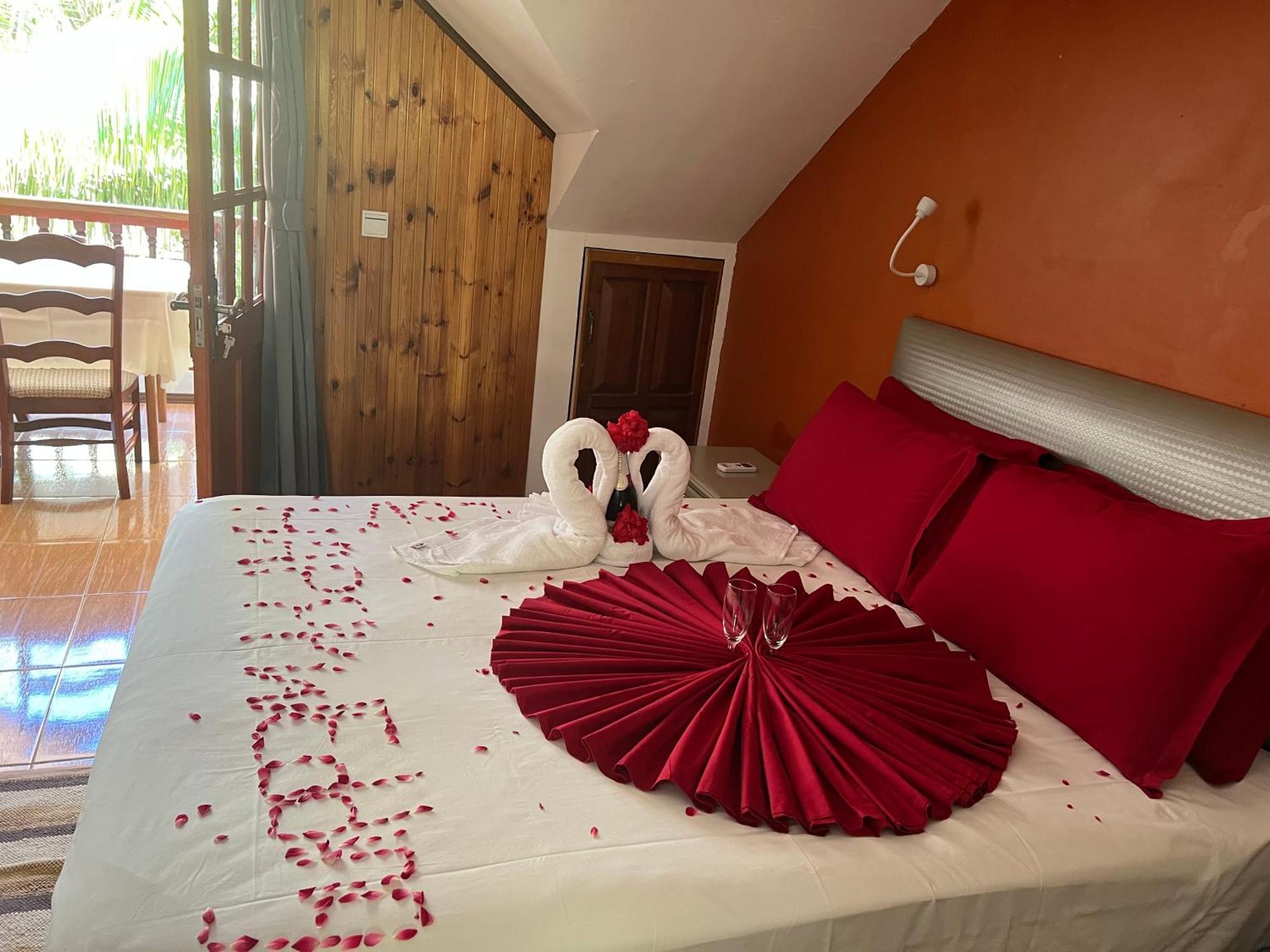 Chloe'S Cottage Self-Catering Đảo Đảo La Digue Ngoại thất bức ảnh