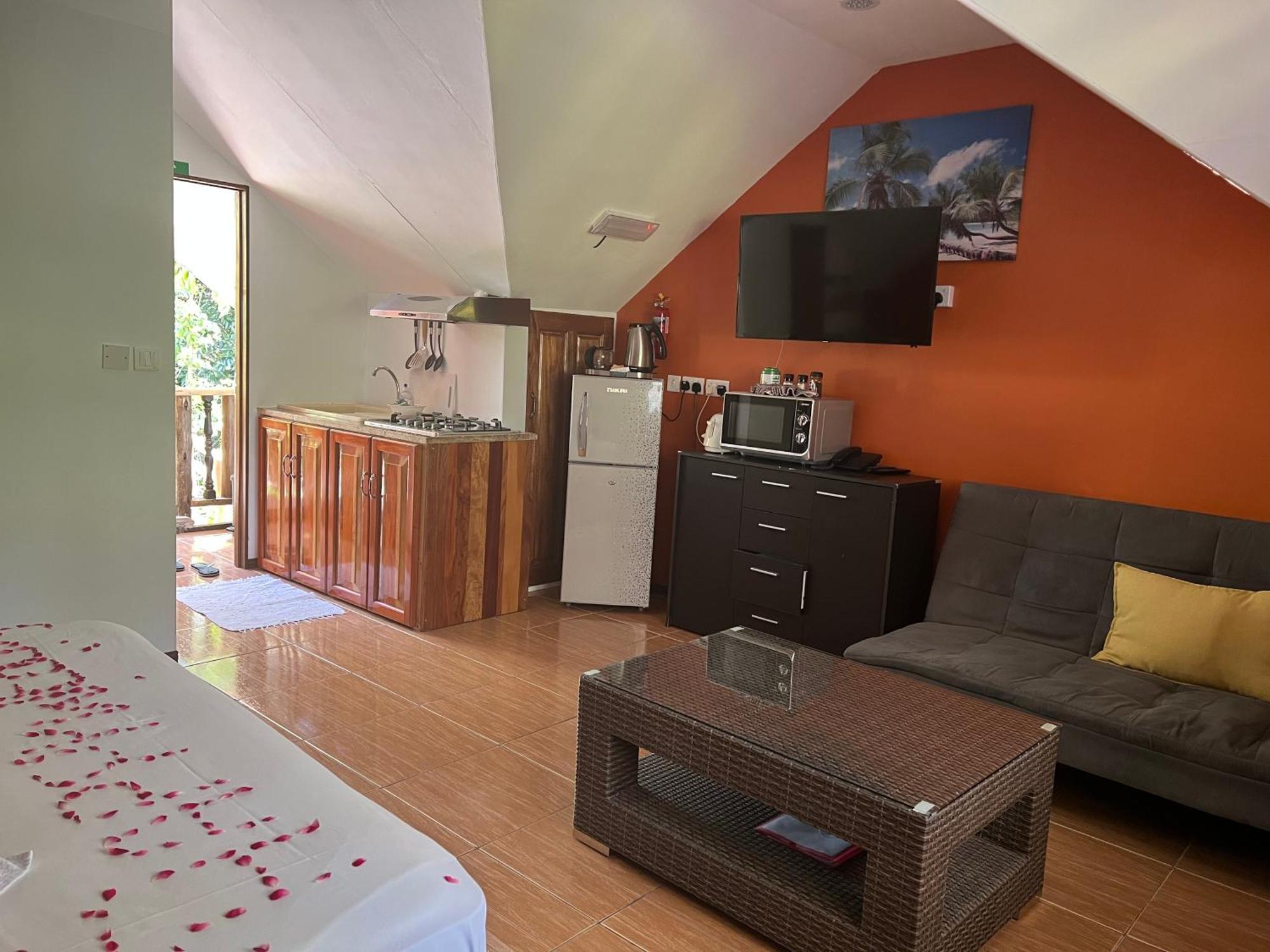 Chloe'S Cottage Self-Catering Đảo Đảo La Digue Ngoại thất bức ảnh