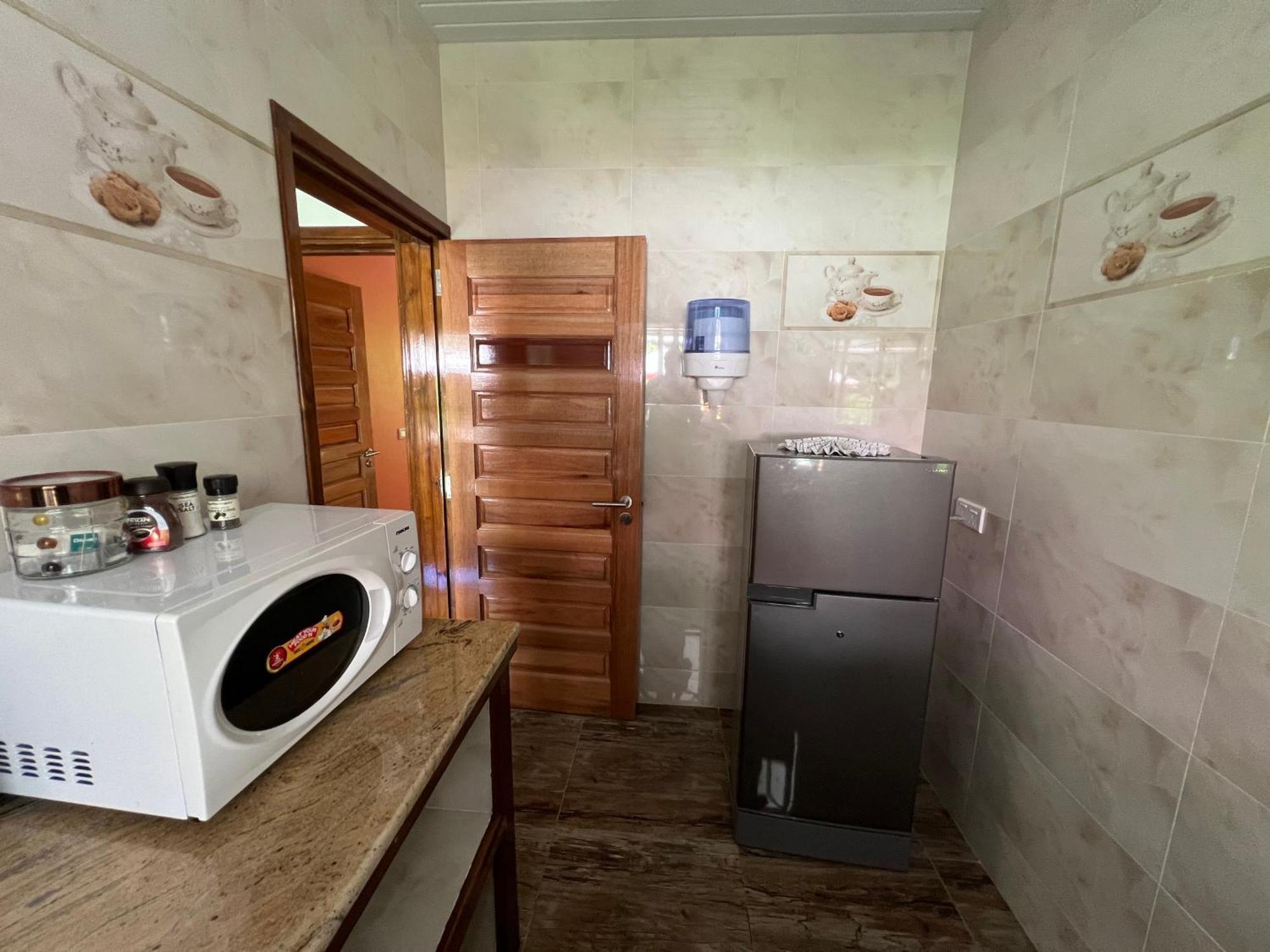 Chloe'S Cottage Self-Catering Đảo Đảo La Digue Ngoại thất bức ảnh